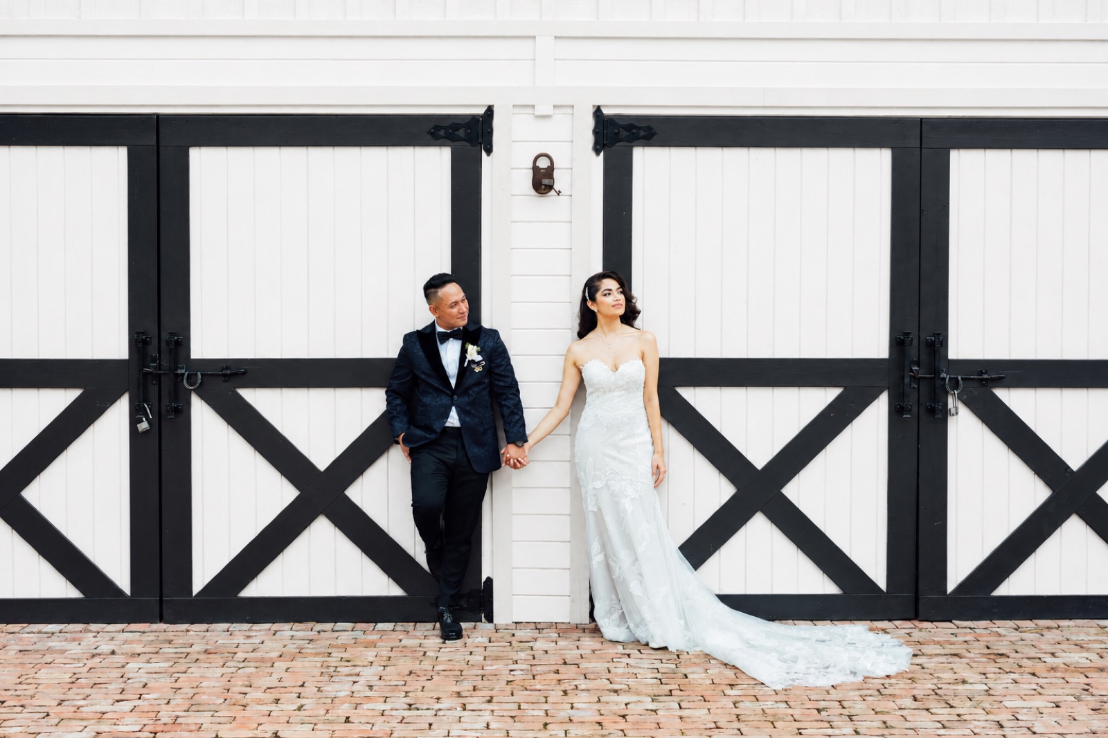 A wedding portrait in the estate landscape